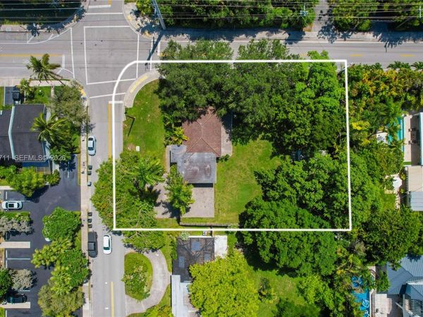 6200 SW 78th St , South Miami, FL 33143