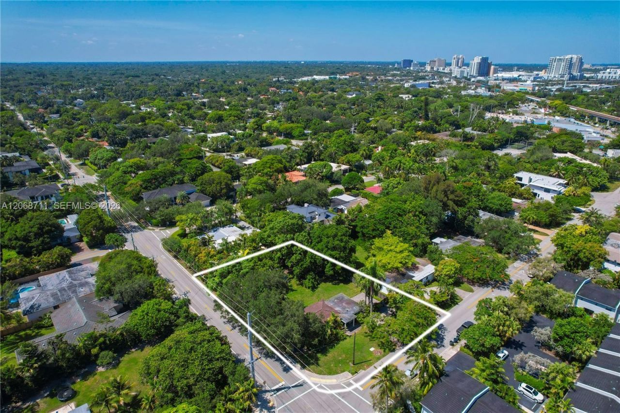 6200 SW 78th St , South Miami, FL 33143 Photo