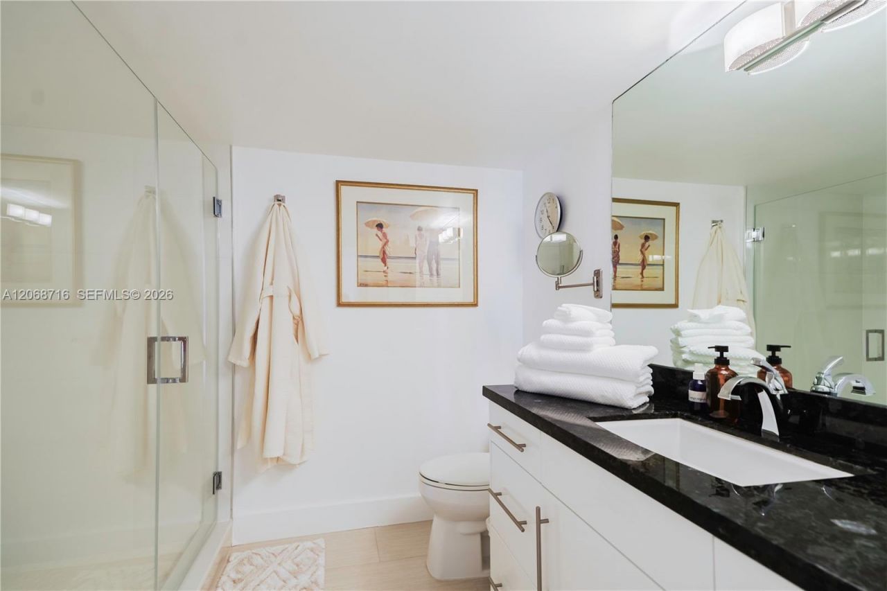 400 Leslie Dr , Unit 319, Hallandale Beach, FL 33009 Photo