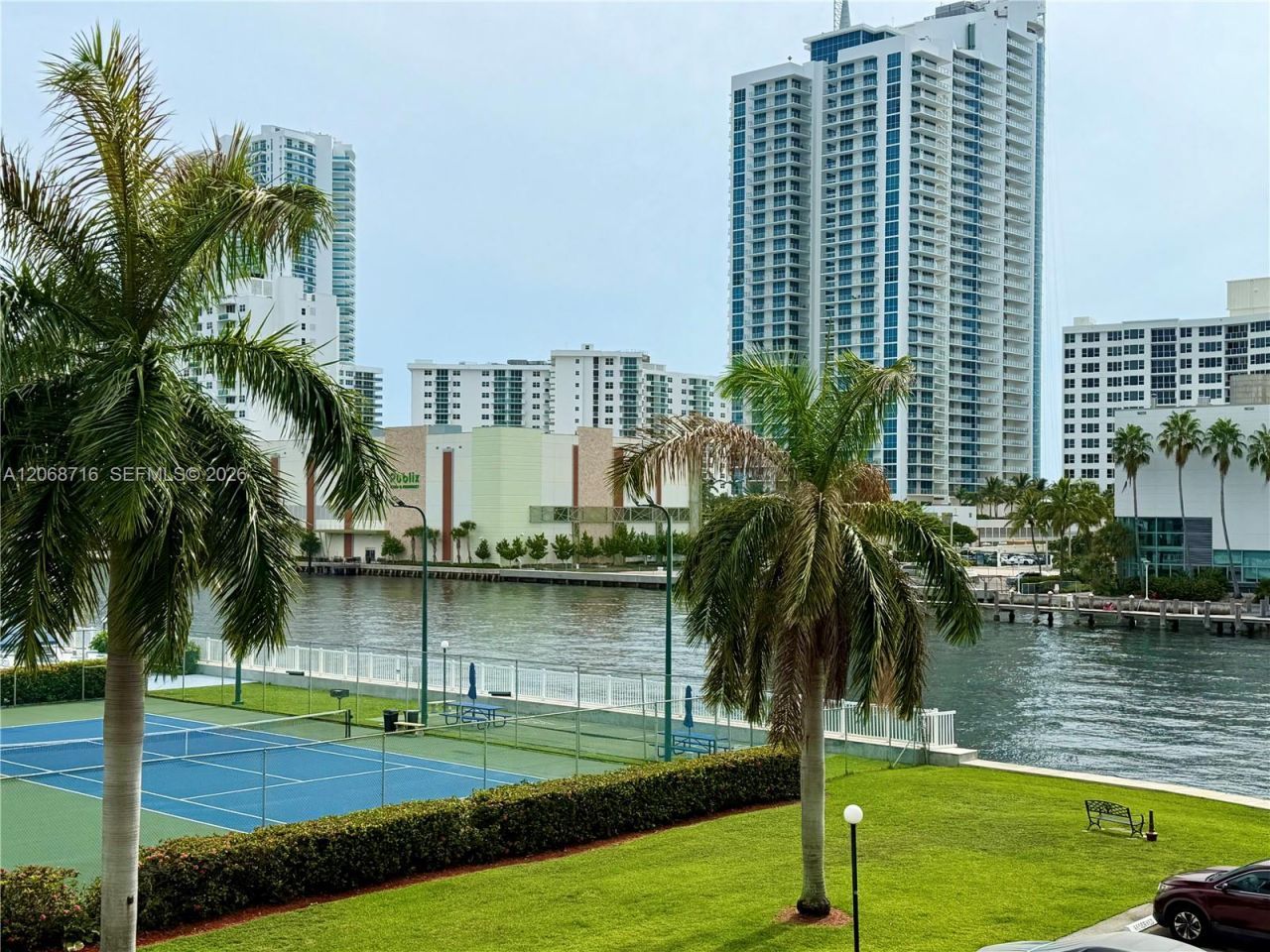 400 Leslie Dr , Unit 319, Hallandale Beach, FL 33009 Photo