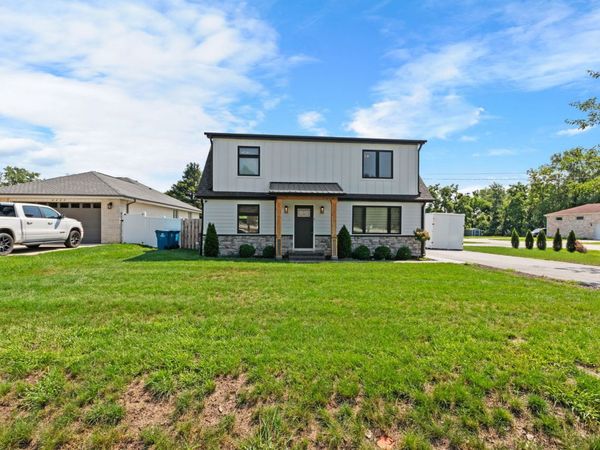 9859 S 81st Avenue , Palos Hills, IL 60465