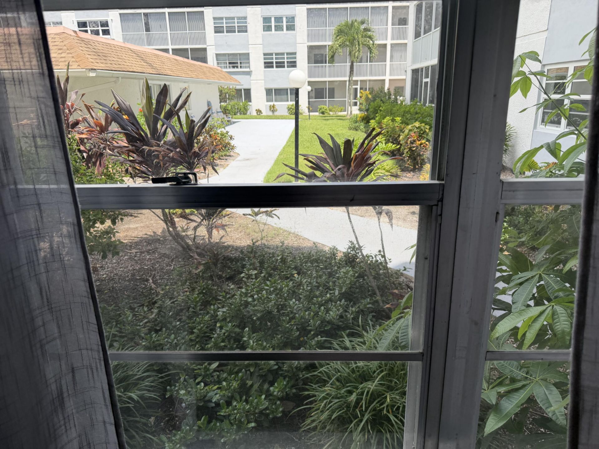 1516 S Lakeside Drive, Unit 107, Lake Worth Beach, FL 33460 Photo