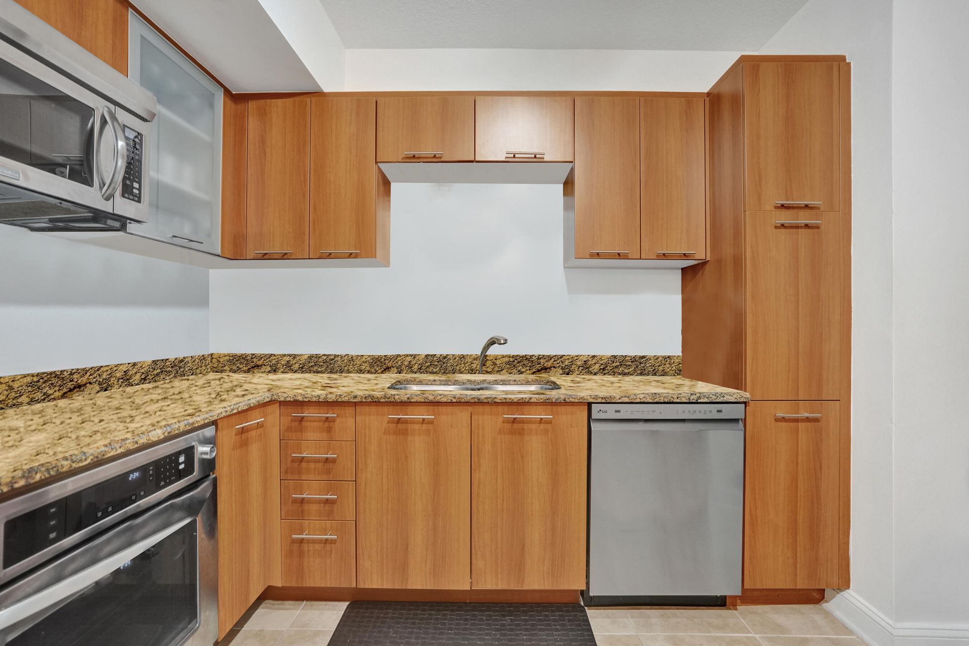 510 NW 84th Avenue, Unit 420, Plantation, FL 33324 Photo