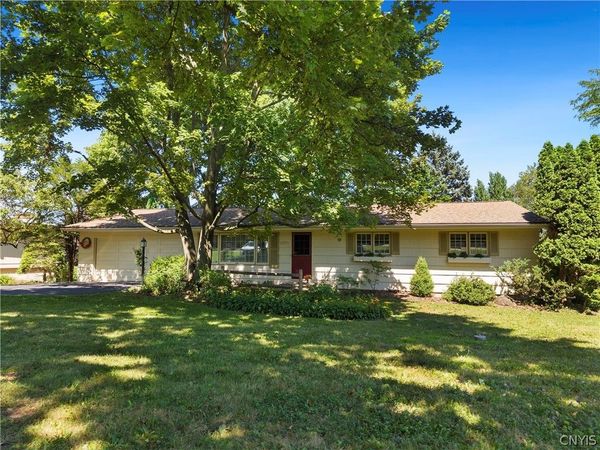 2770 W Lake Road , Skaneateles, NY 13152