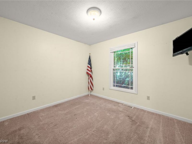 6031 Woodcrest Avenue NE, Canton, OH 44721 Photo 16