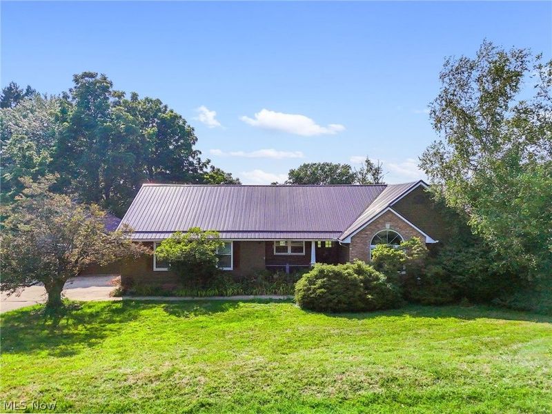 6031 Woodcrest Avenue NE, Canton, OH 44721 Photo 2