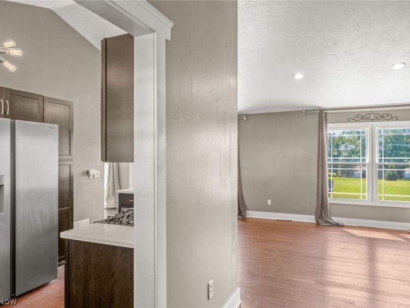 6031 Woodcrest Avenue NE, Canton, OH 44721 Photo 3