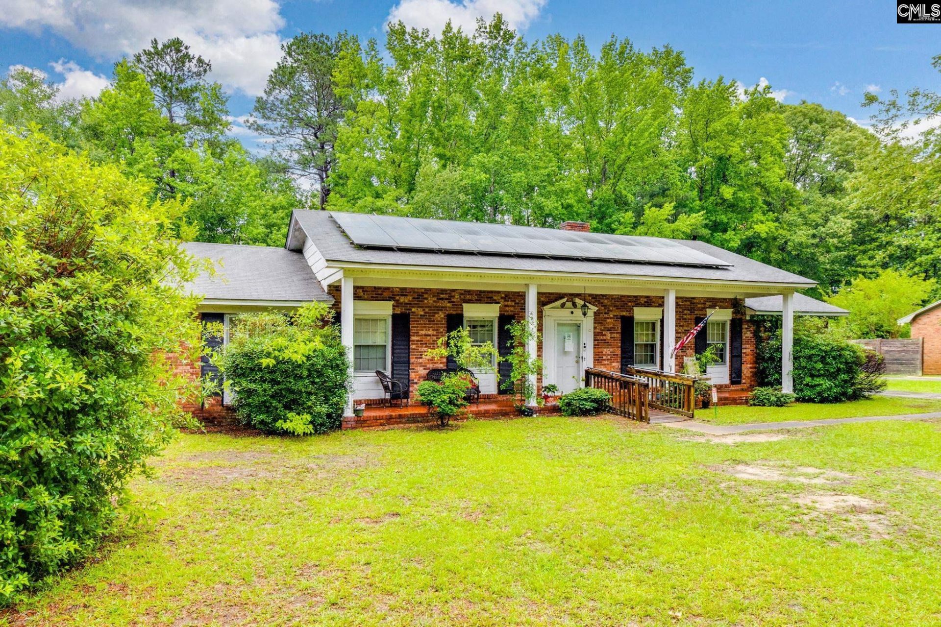 2161 Tanglewood Road  Photo 4