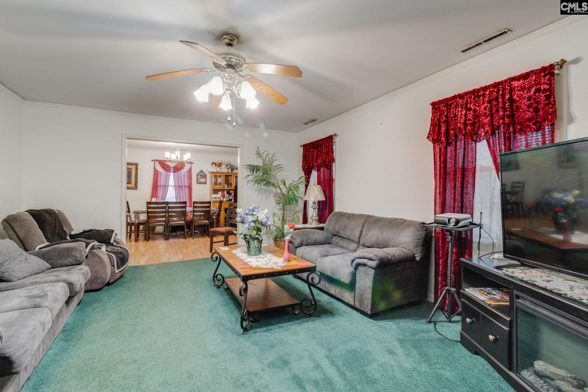 2161 Tanglewood Road  Photo 6