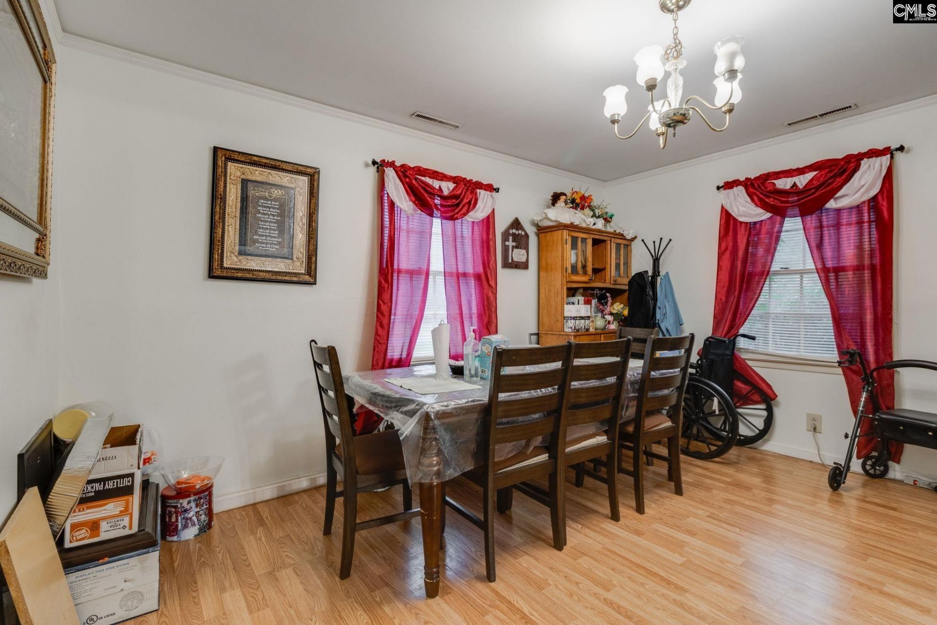 2161 Tanglewood Road  Photo 9