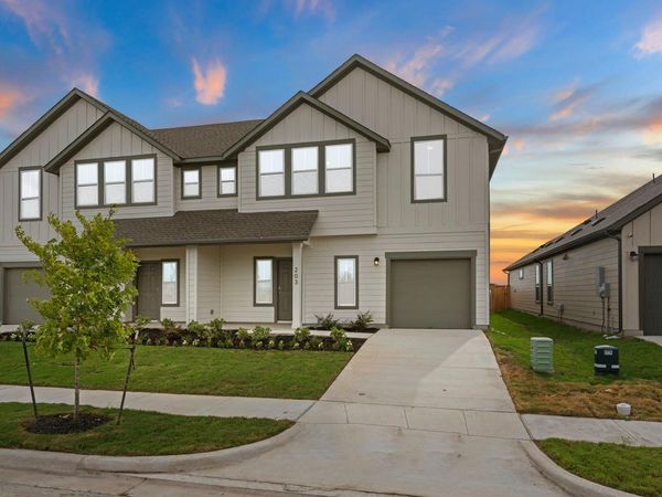 203 Backwood PASS, Taylor, TX 76574