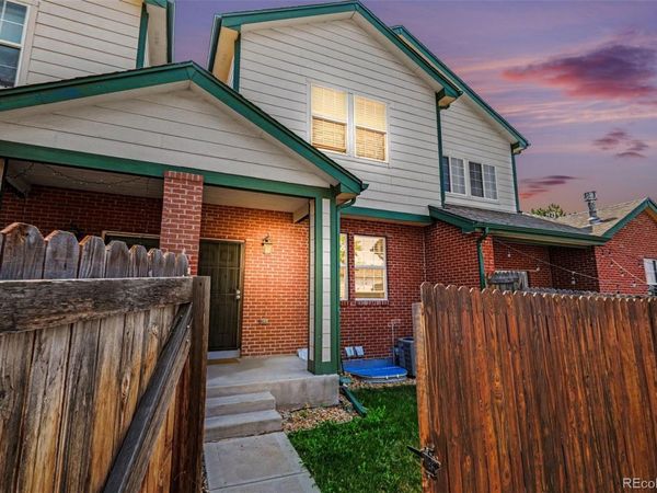 818 S Kalispell Circle, Unit 102, Aurora, CO 80017