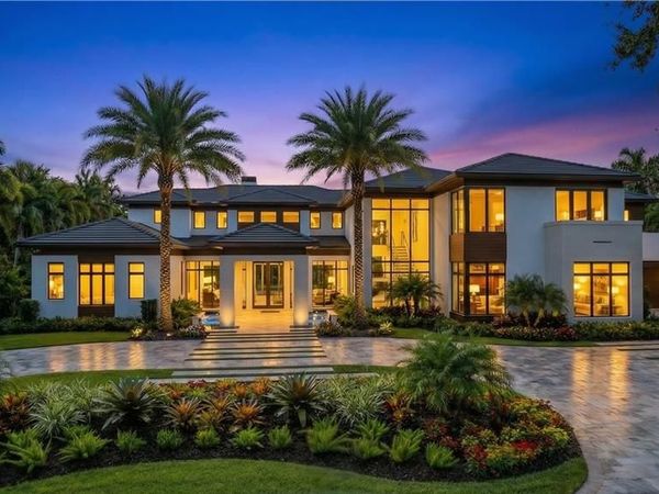 480 Yucca RD, NAPLES, FL 34102