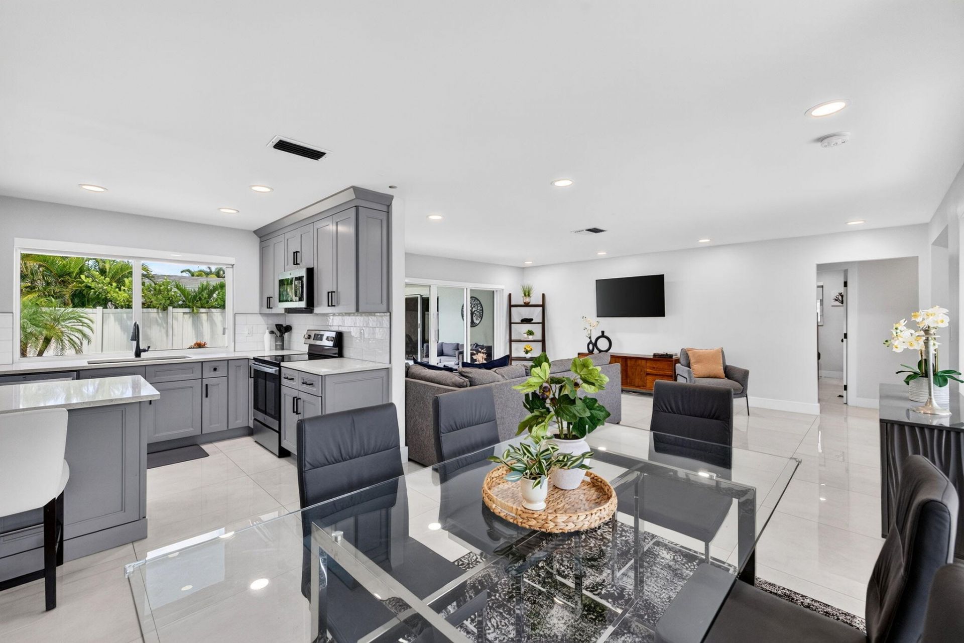 6351 NE 22nd Avenue, Fort Lauderdale, FL 33308 Photo