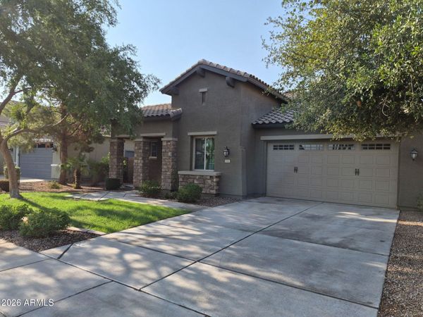 2543 E Penedes Drive, Gilbert, AZ 85298