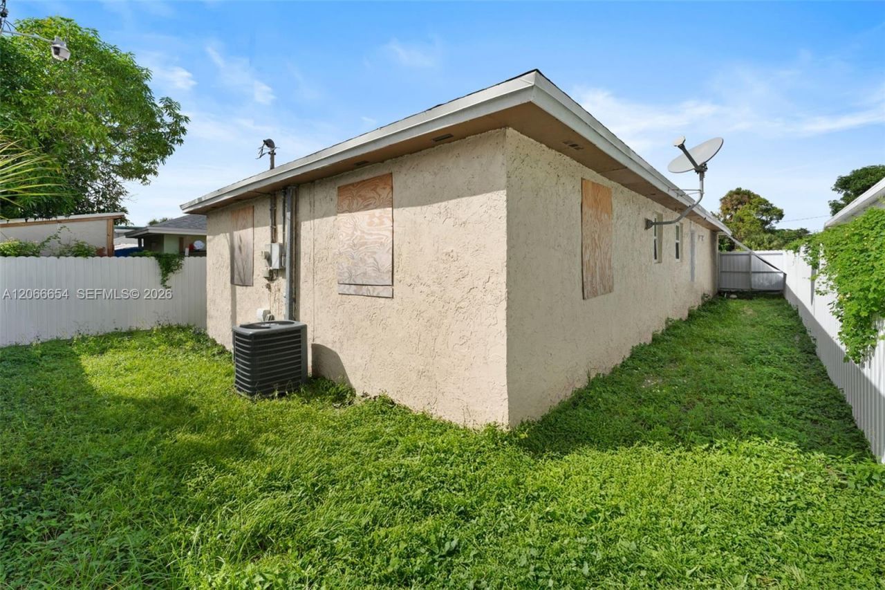 1032 18th St , West Palm Beach, FL 33407 Photo