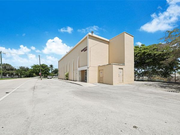 680 Superior St , Opa-Locka, FL 33054