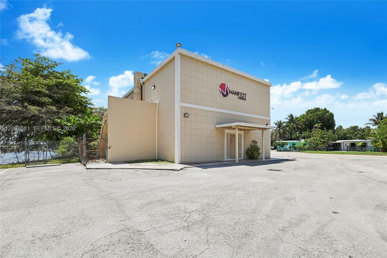 680 Superior St , Opa Locka, FL 33054 Photo