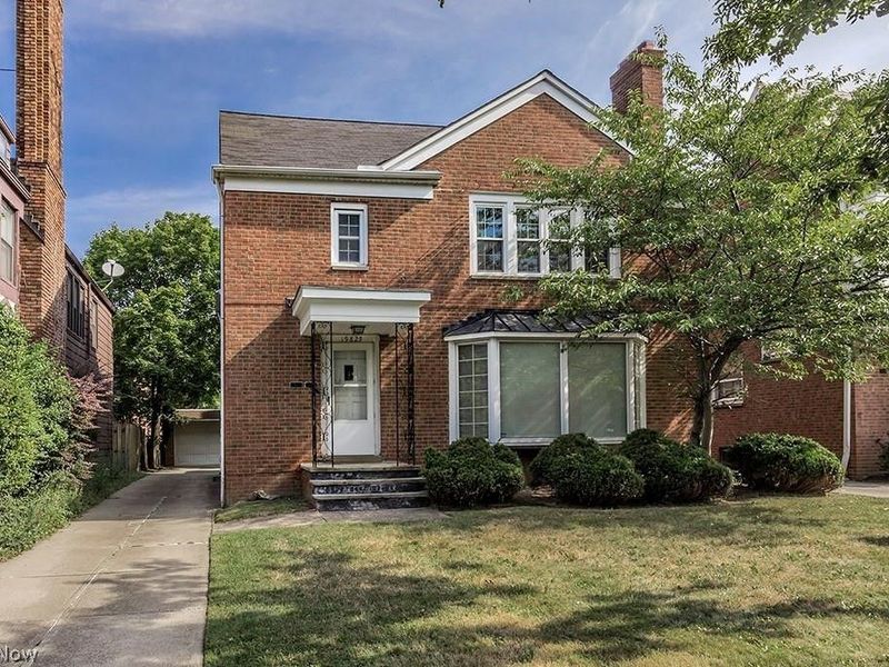 19825 Winslow Road , Unit 2, Shaker Heights, OH 44122 Photo 1