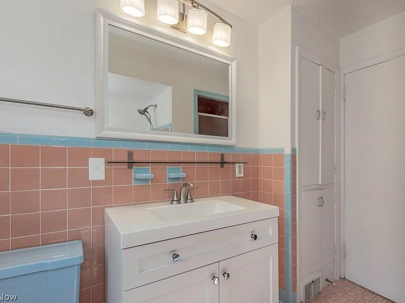 19825 Winslow Road , Unit 2, Shaker Heights, OH 44122 Photo 17