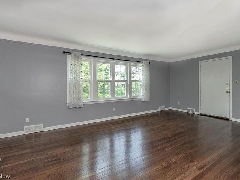 19825 Winslow Road , Unit 2, Shaker Heights, OH 44122 Photo 3
