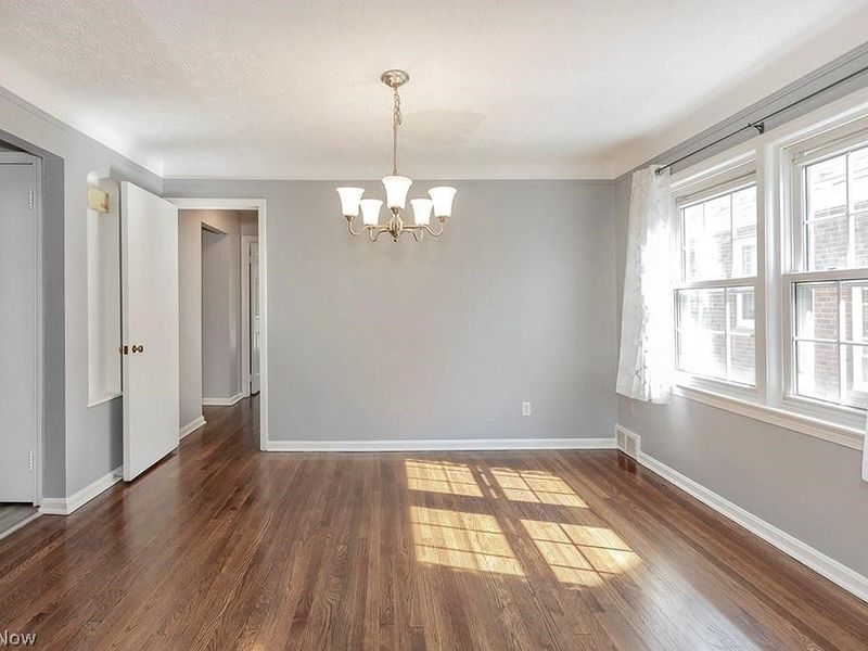 19825 Winslow Road , Unit 2, Shaker Heights, OH 44122 Photo 5