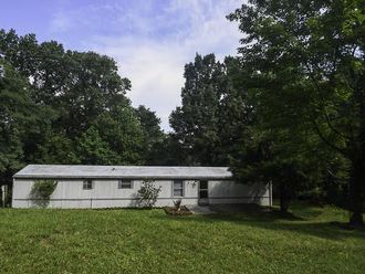 204 Bentwood DR Blue Ridge, VA 24064