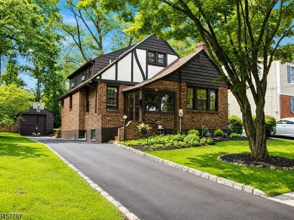 101 Chetwood Ter, Fanwood, NJ 07023