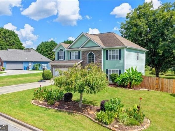 398 Beech Hollow Trail, Loganville, GA 30052
