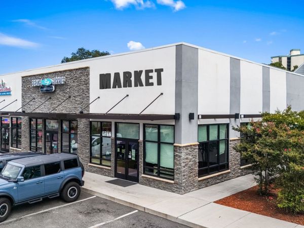 2700 N Kings Hwy., Myrtle Beach, SC 29577