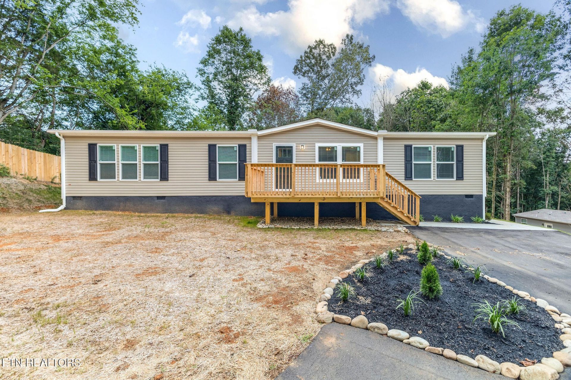 800 Matlock Tr , Loudon, TN 37774 Main Photo