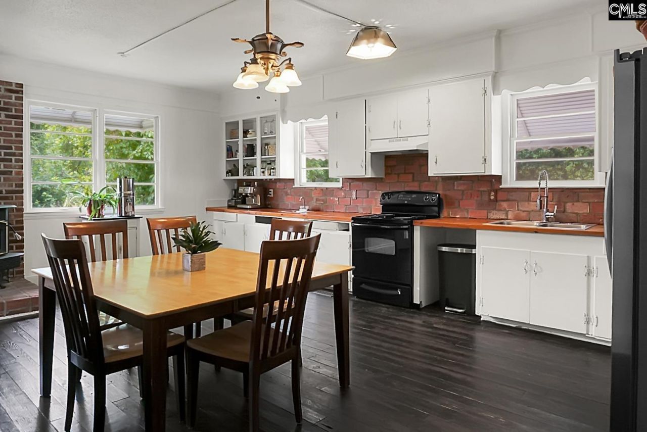 2080 Five Chop Road  Photo 8