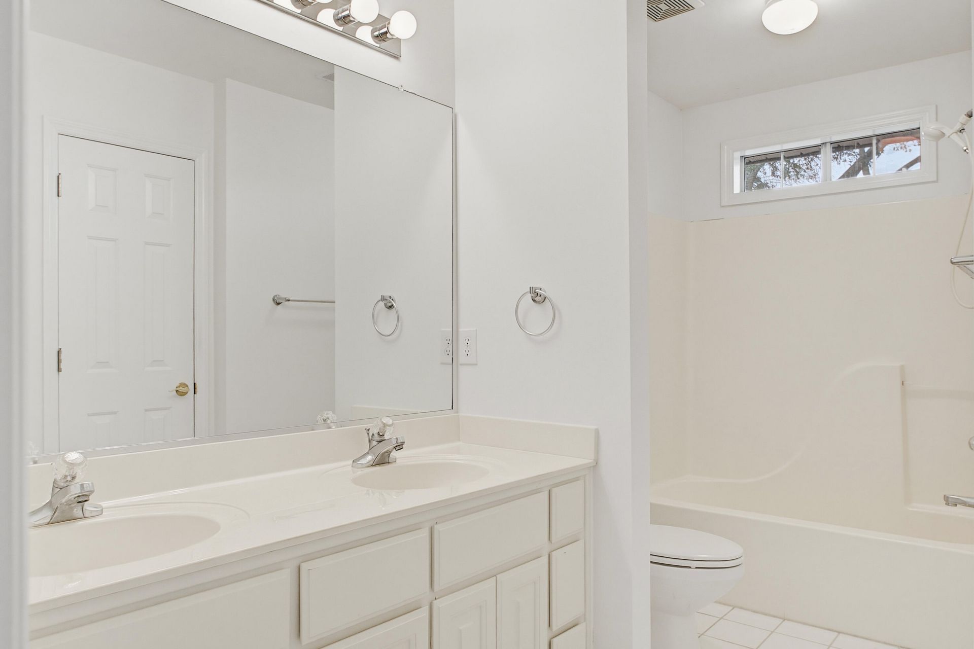 113 N Gateshead Crossing Photo 36