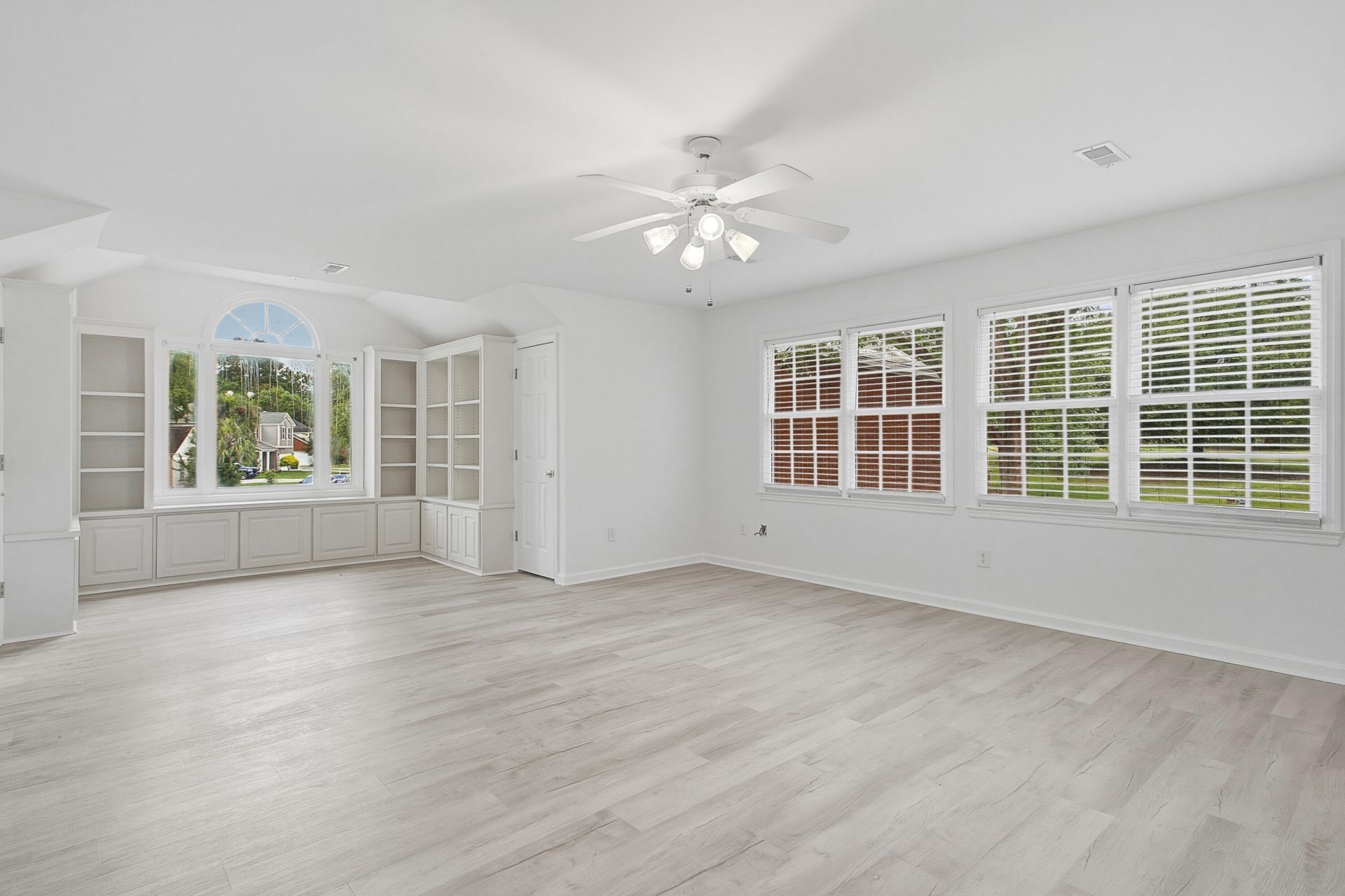 113 N Gateshead Crossing Photo 40