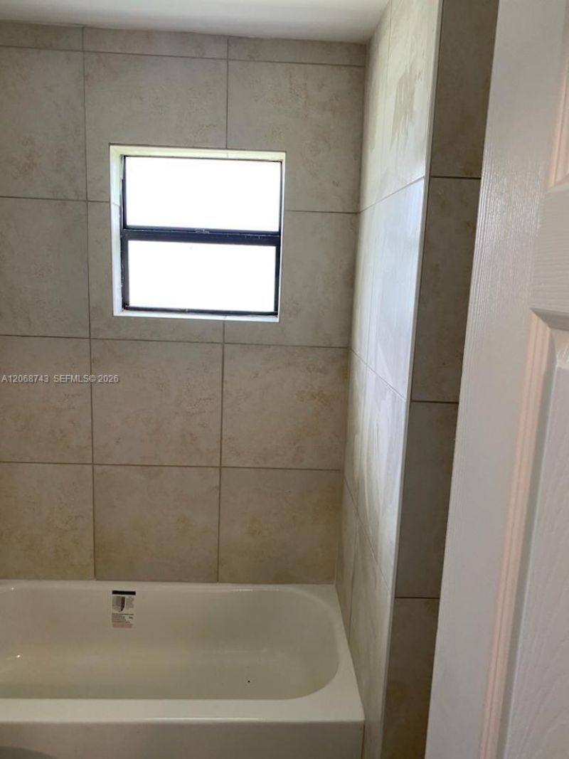 2416 NW 79th Ter , Unit 2418, Miami, FL 33147 Photo