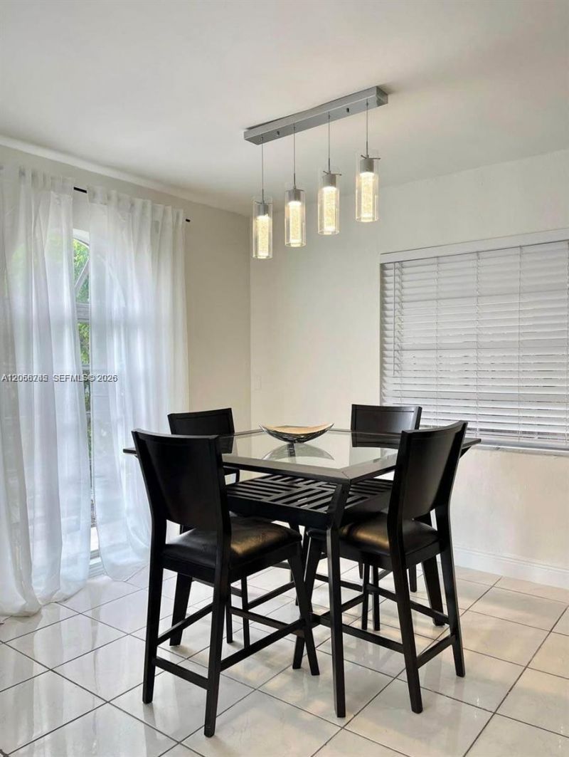 1097 E 1st Ave, Hialeah, FL 33010 Photo