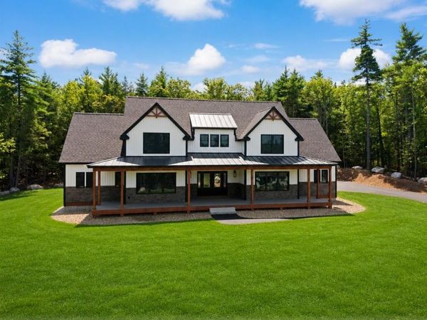 8 Sawmill Lane, New Boston, NH 03070