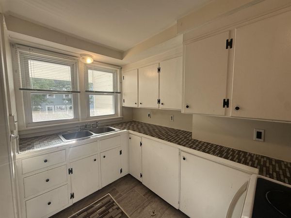 31 Pleasant Street, Unit 1, Franklin, NH 03235
