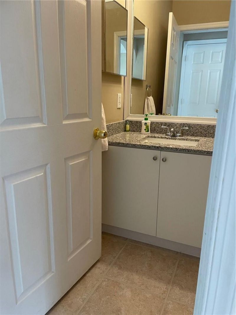 19250 NW 12th Manor, Pembroke Pines, FL 33029 Photo