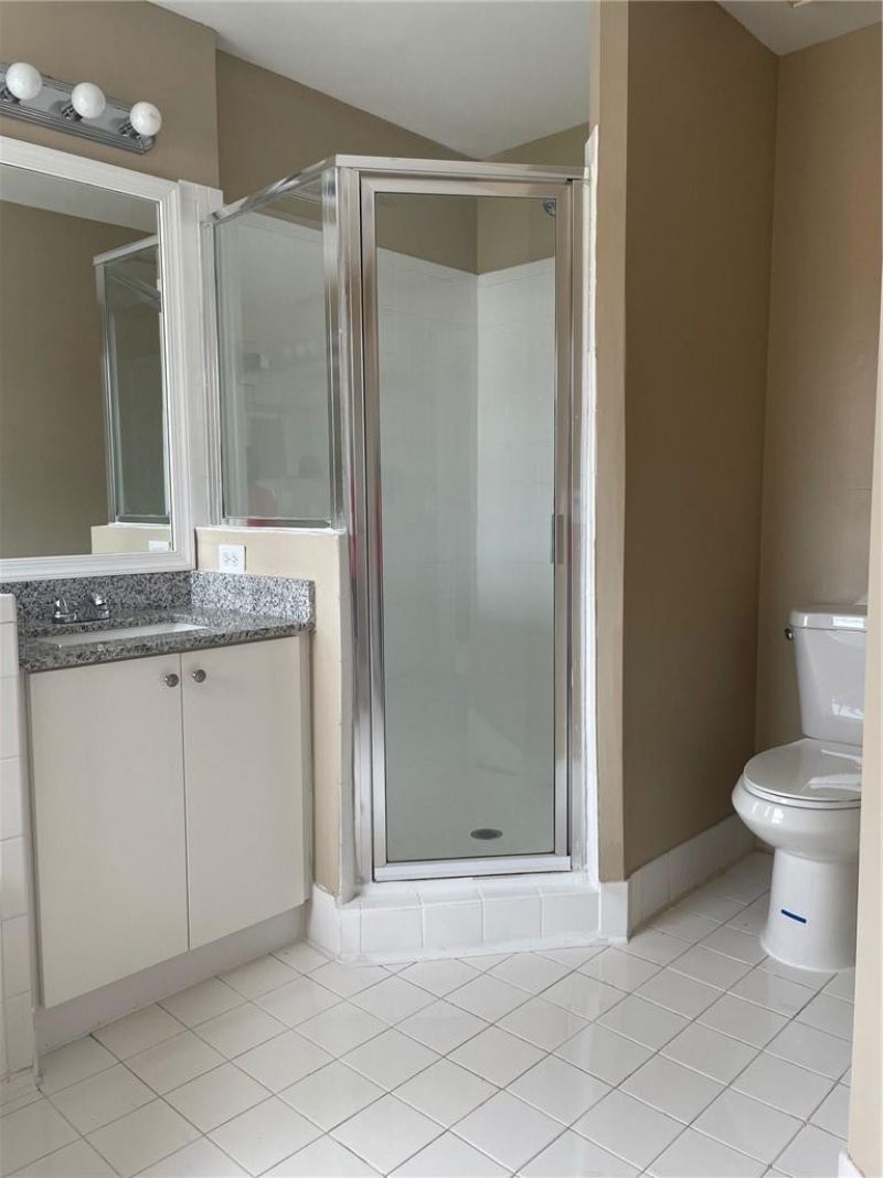 19250 NW 12th Manor, Pembroke Pines, FL 33029 Photo
