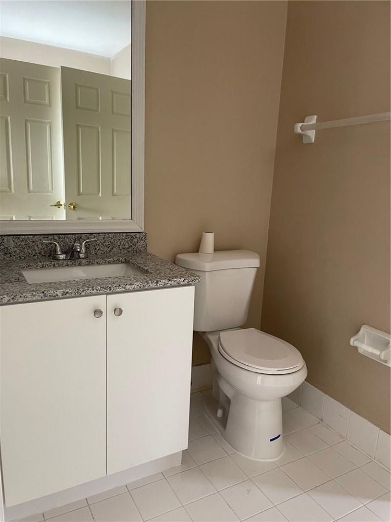 19250 NW 12th Manor, Pembroke Pines, FL 33029 Photo