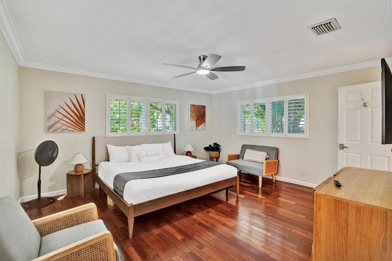 1016 Harrison Street, Hollywood, FL 33019 Photo