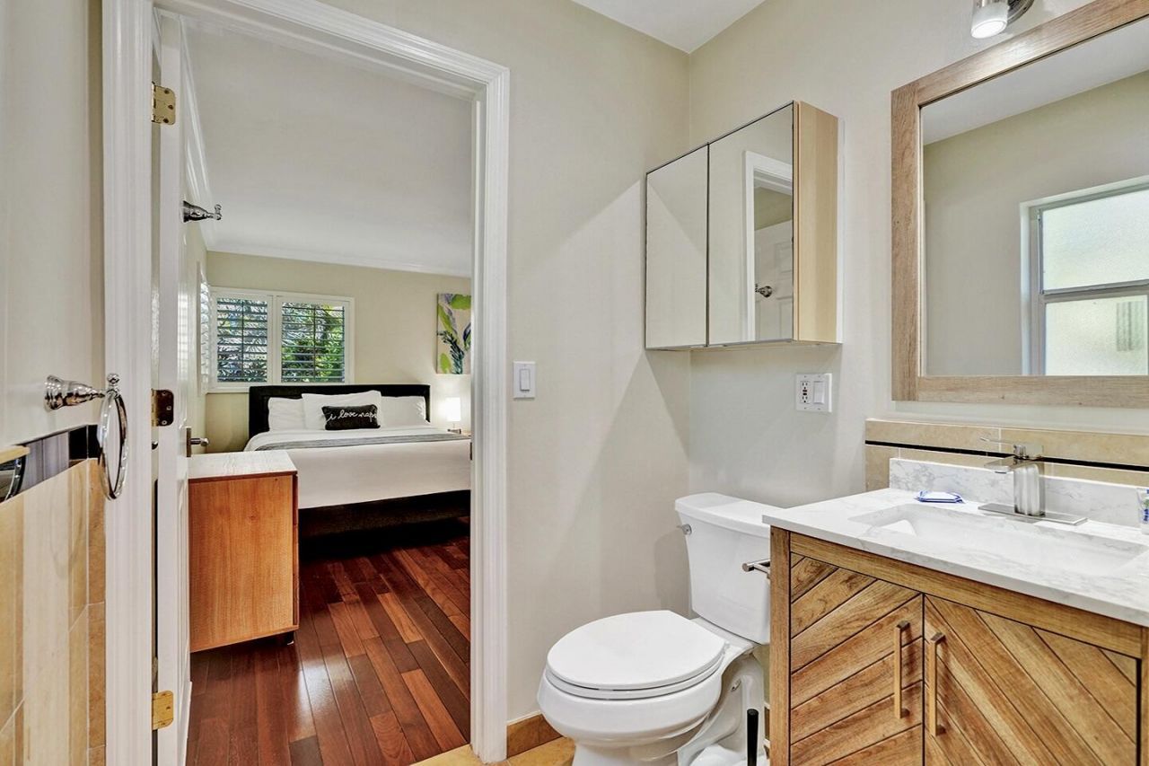 1016 Harrison Street, Hollywood, FL 33019 Photo