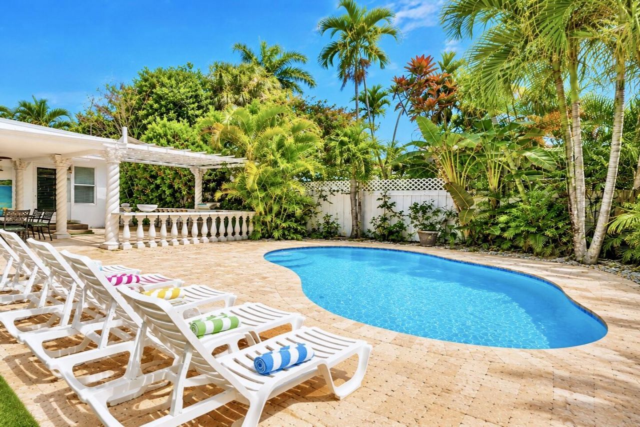 1016 Harrison Street, Hollywood, FL 33019 Photo