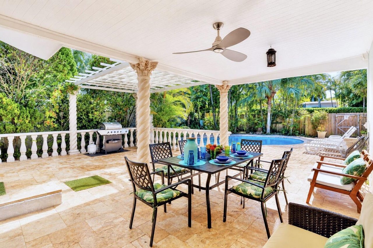 1016 Harrison Street, Hollywood, FL 33019 Photo