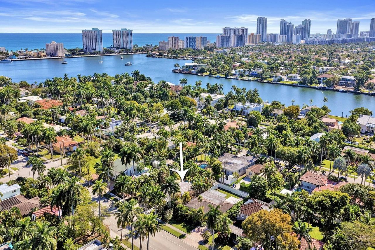 1016 Harrison Street, Hollywood, FL 33019 Photo