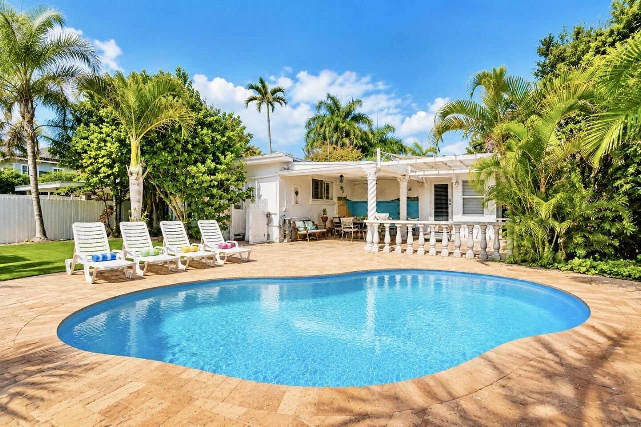 1016 Harrison Street, Hollywood, FL 33019 Photo