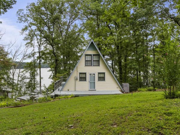 750 Bluff Dr, Rogersville, AL 35652