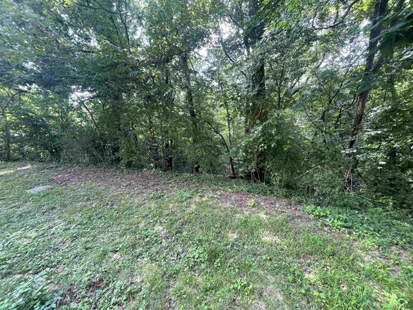0 Dora Dr, Florence, AL 35633