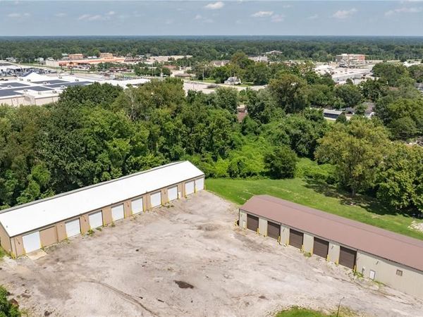 946 Tonsor Road , Alton, IL 62002
